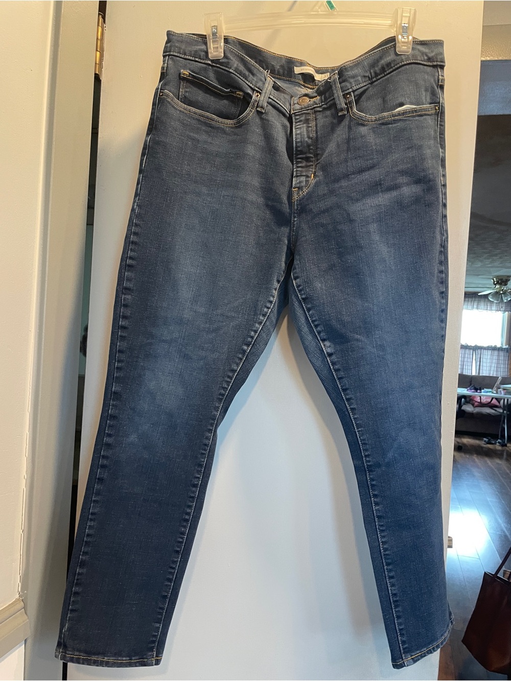 Levi’s 311 Shaping Skinny Jeans dark blue women’s size 33 X 30